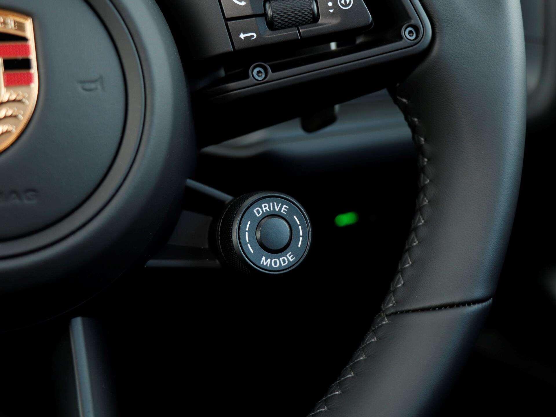 Porsche Cayenne view 20