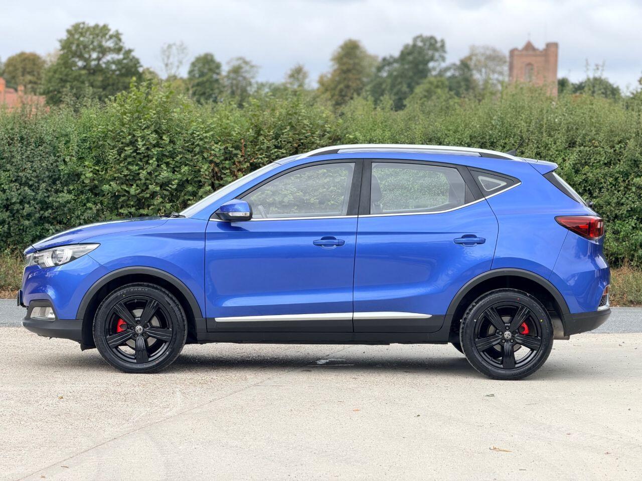 MG ZS view 8