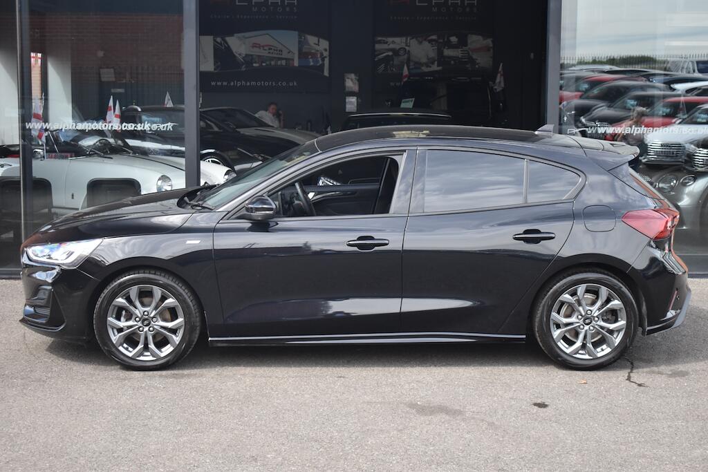 Ford Focus view 15