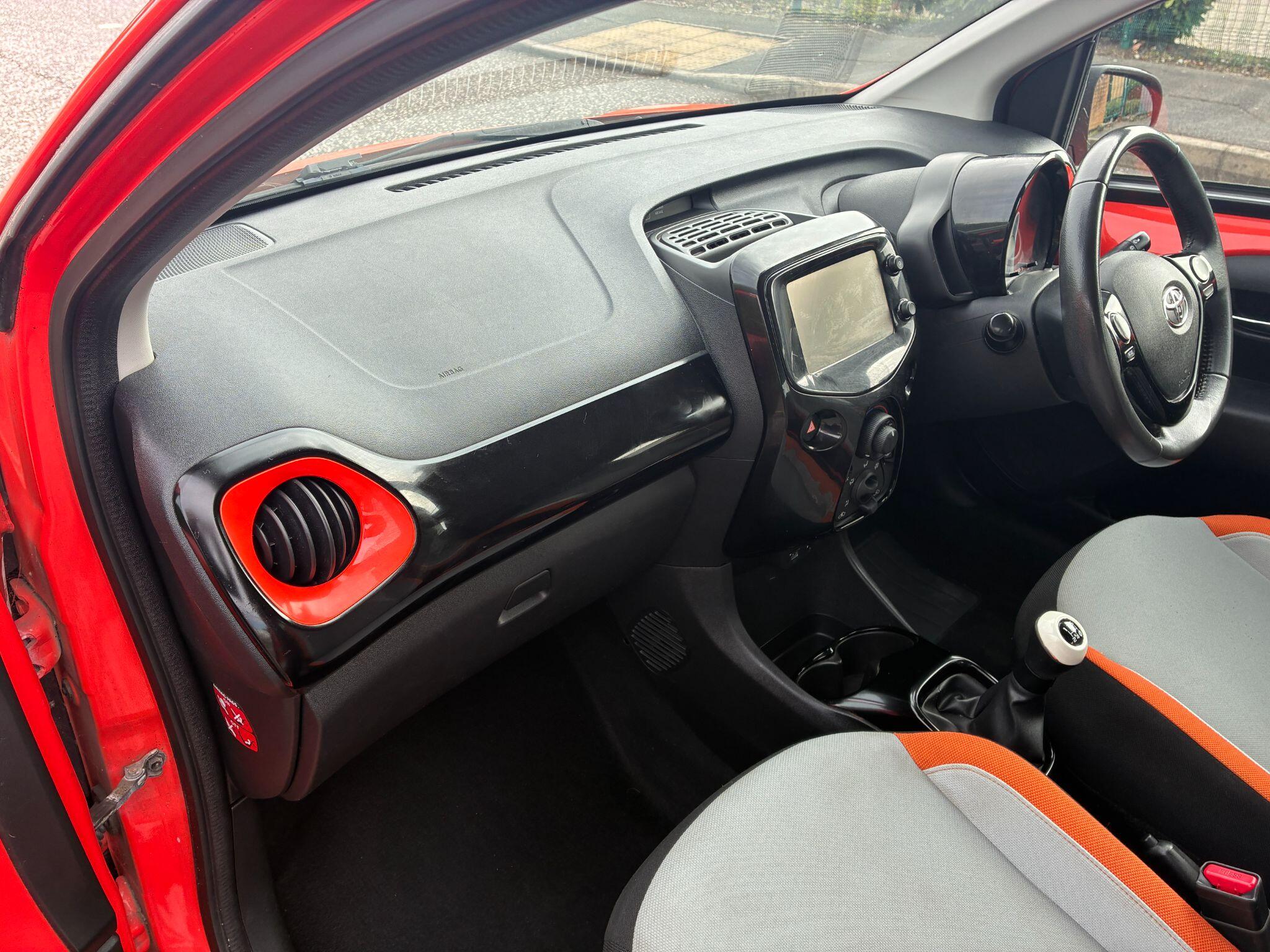 Toyota Aygo view 8