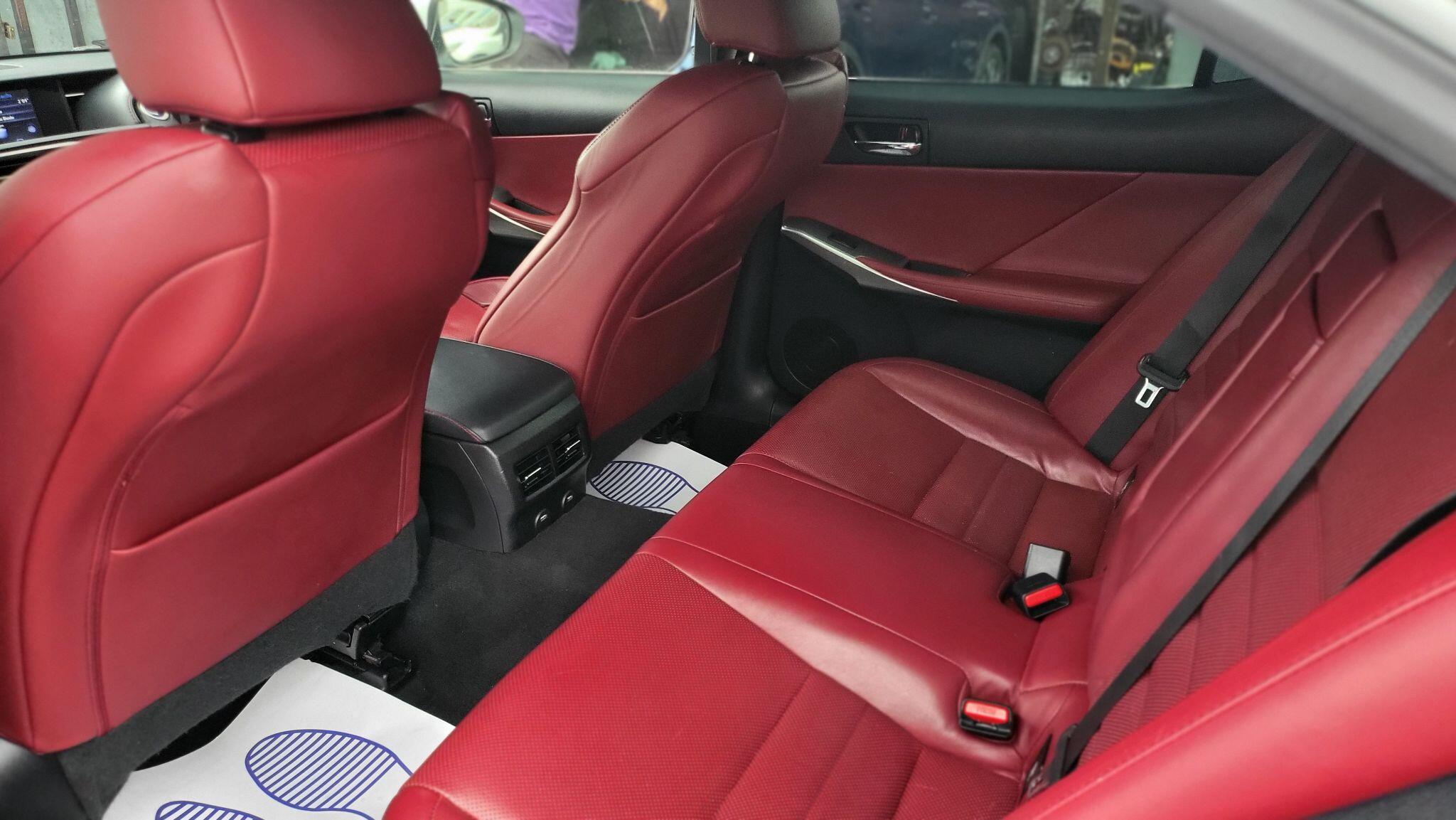 Lexus Is view 18