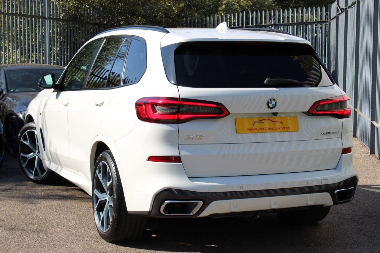 BMW X5 view 4