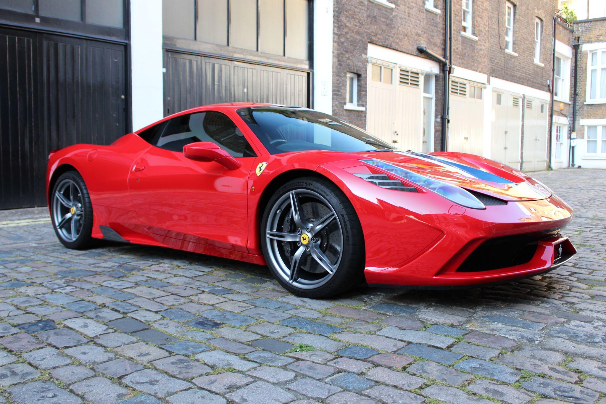 Ferrari 458 view 7