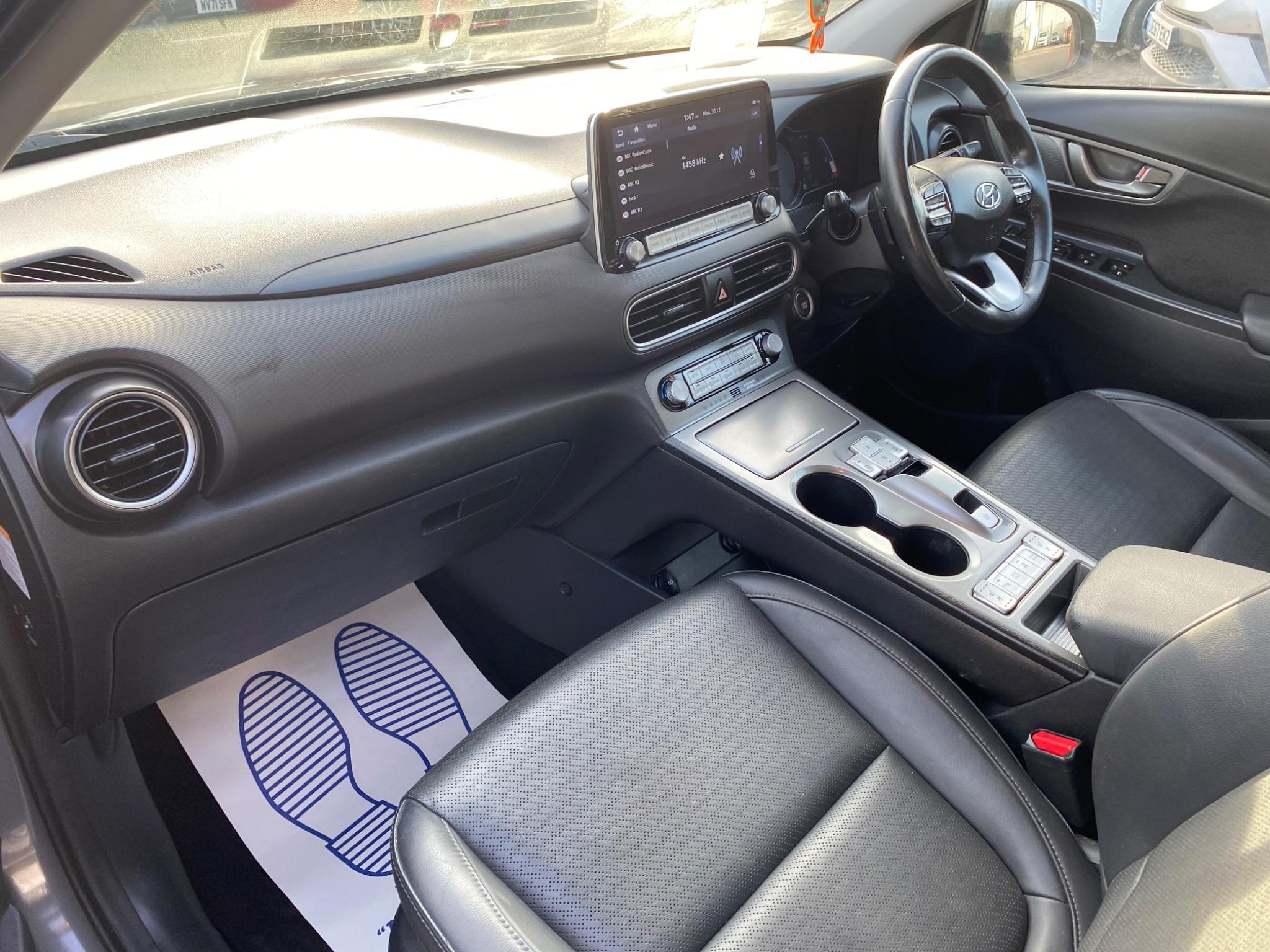 Hyundai Kona view 9
