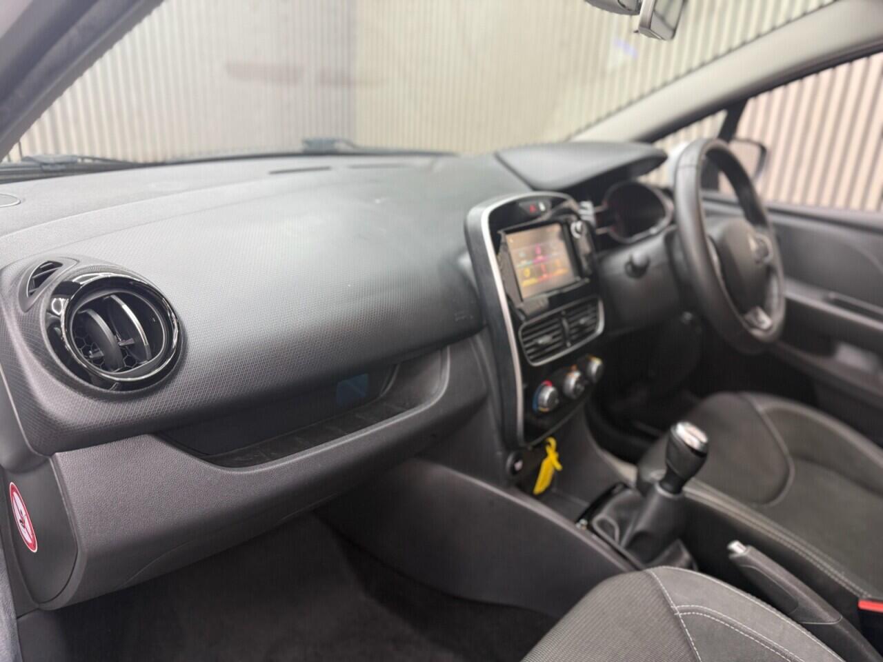 Renault Clio view 5