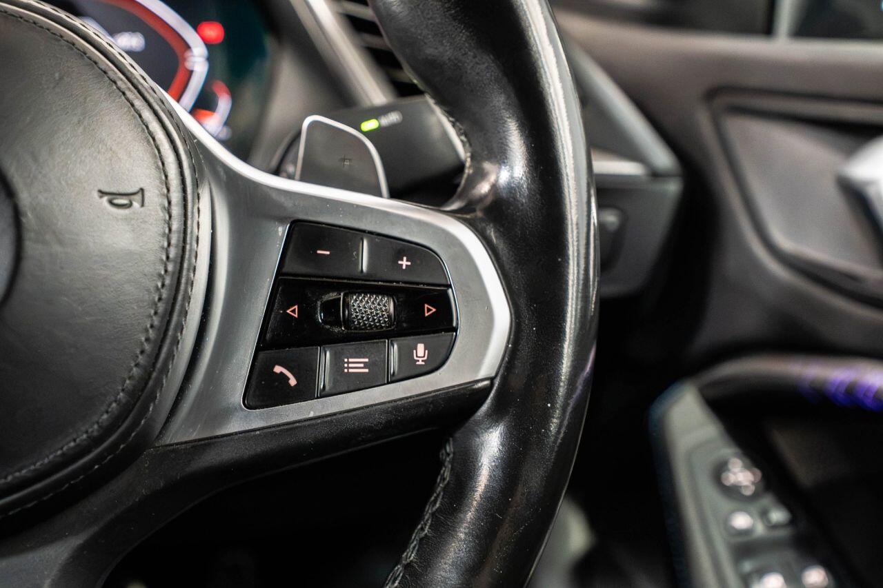 BMW 2 Series view 32