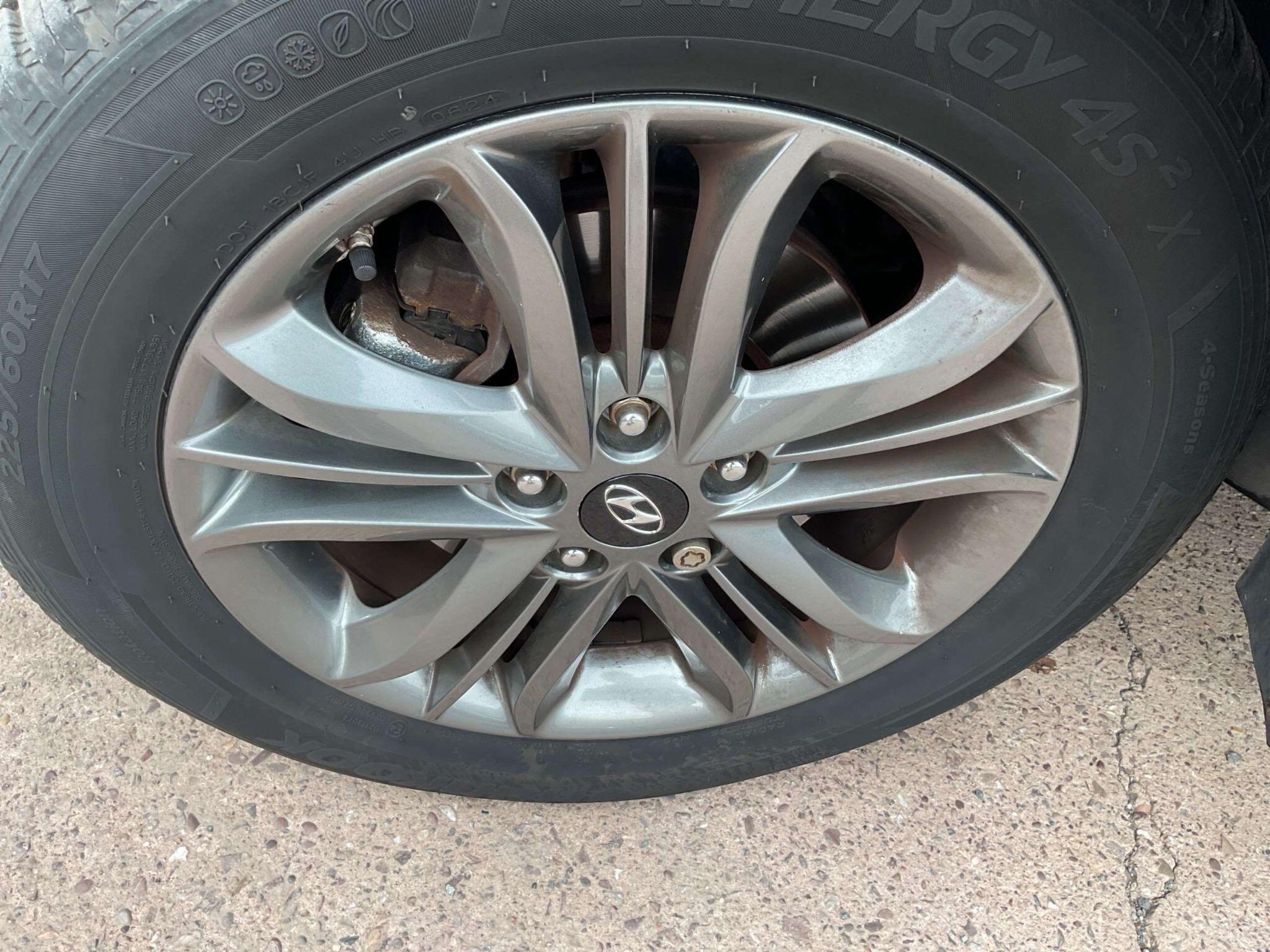 Hyundai Ix35 view 12