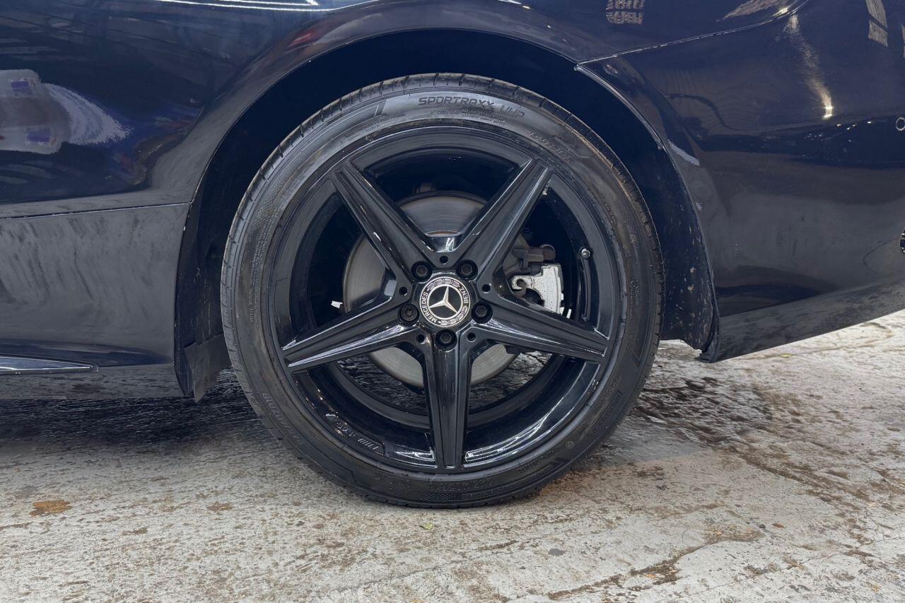 Mercedes-Benz C-Class view 42