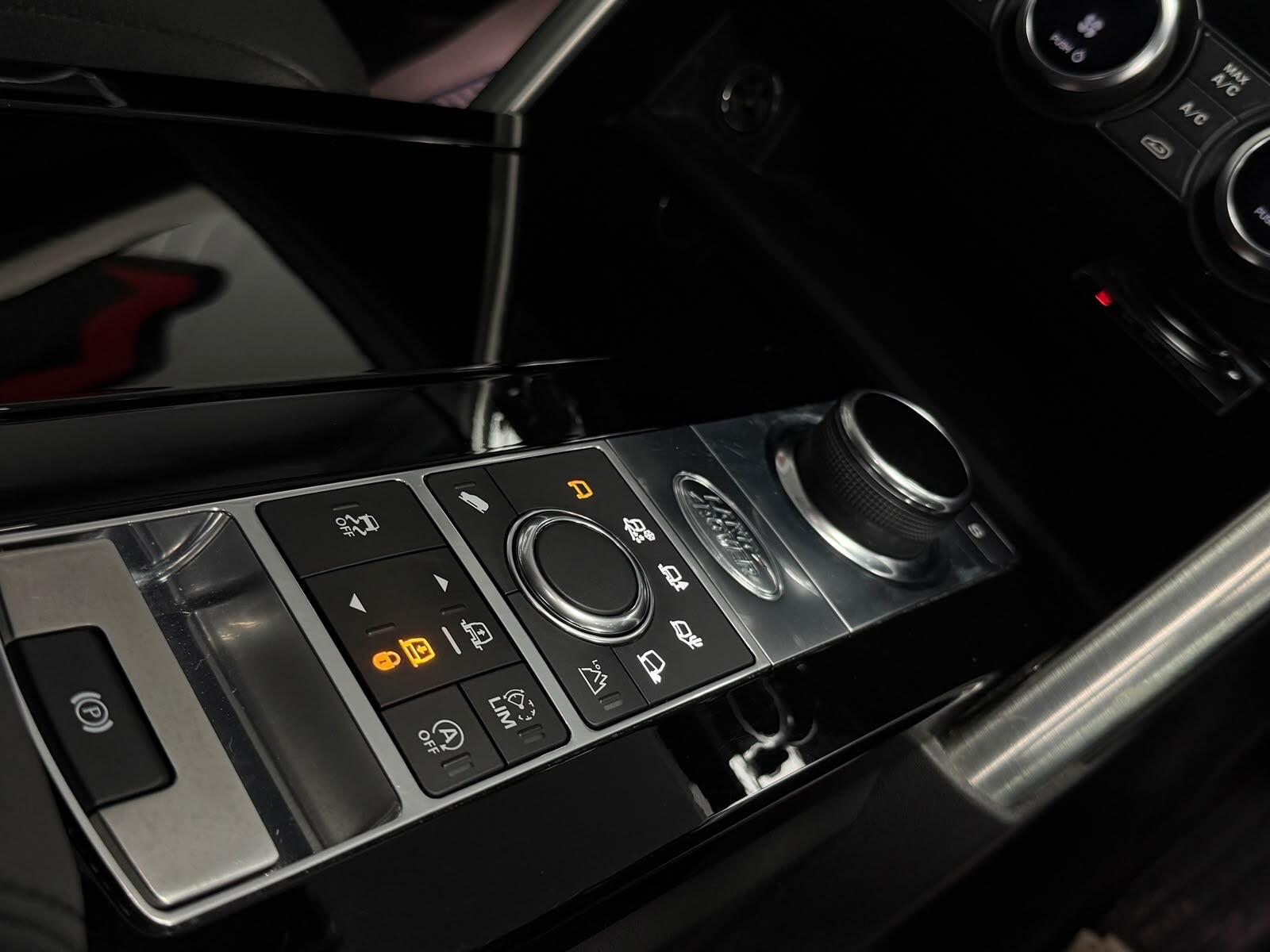 Land Rover Discovery view 37