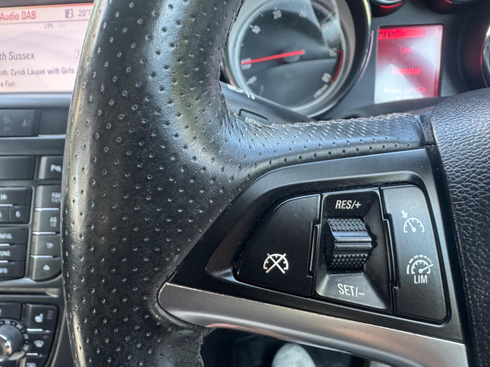Vauxhall Cascada view 44
