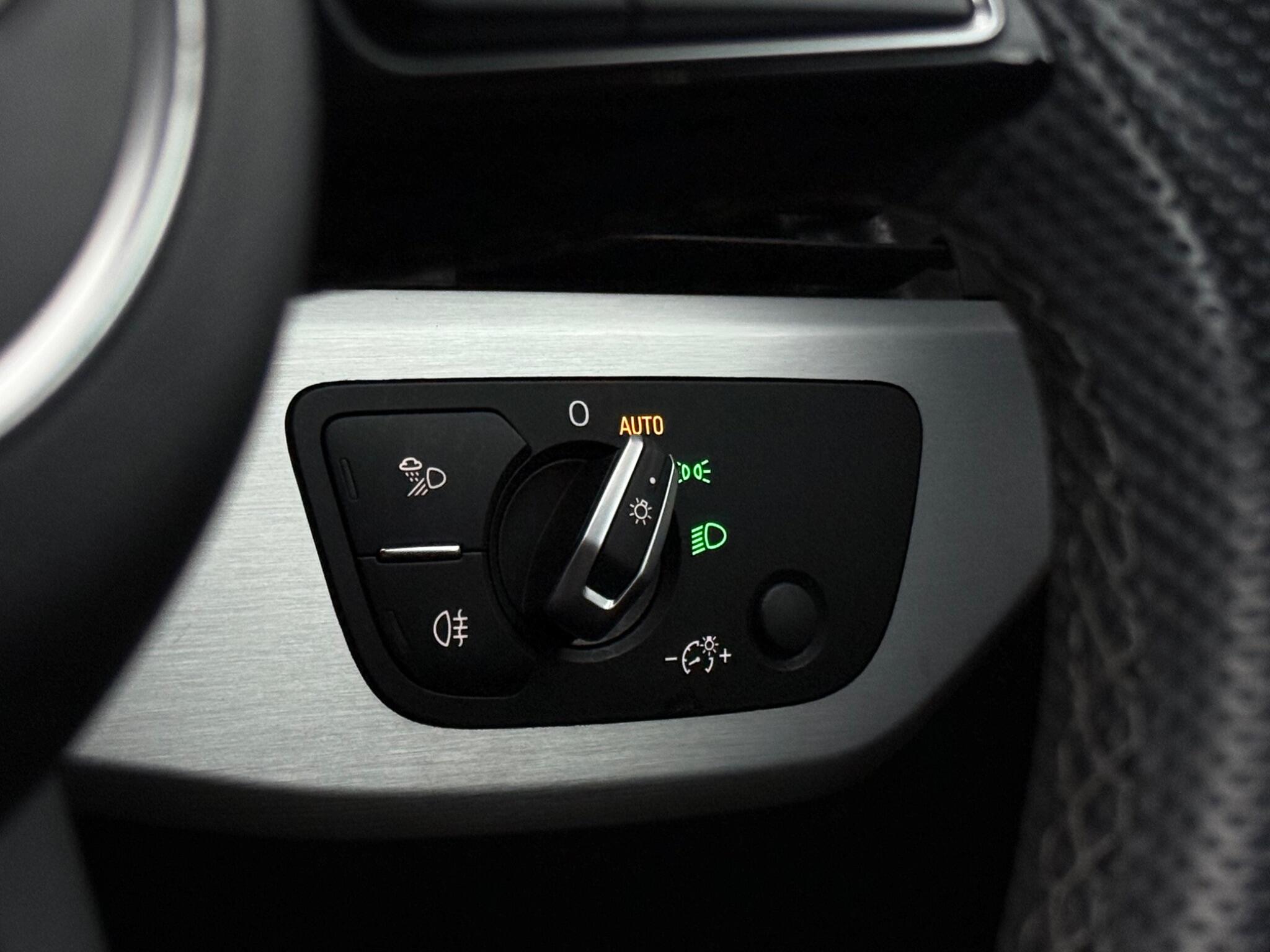 Audi A4 view 16