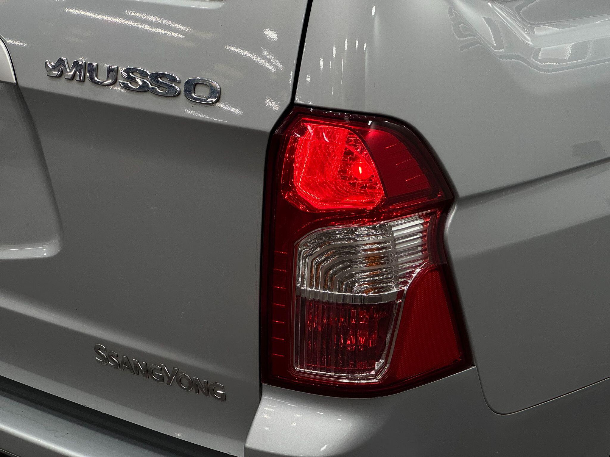 KGM Musso view 22