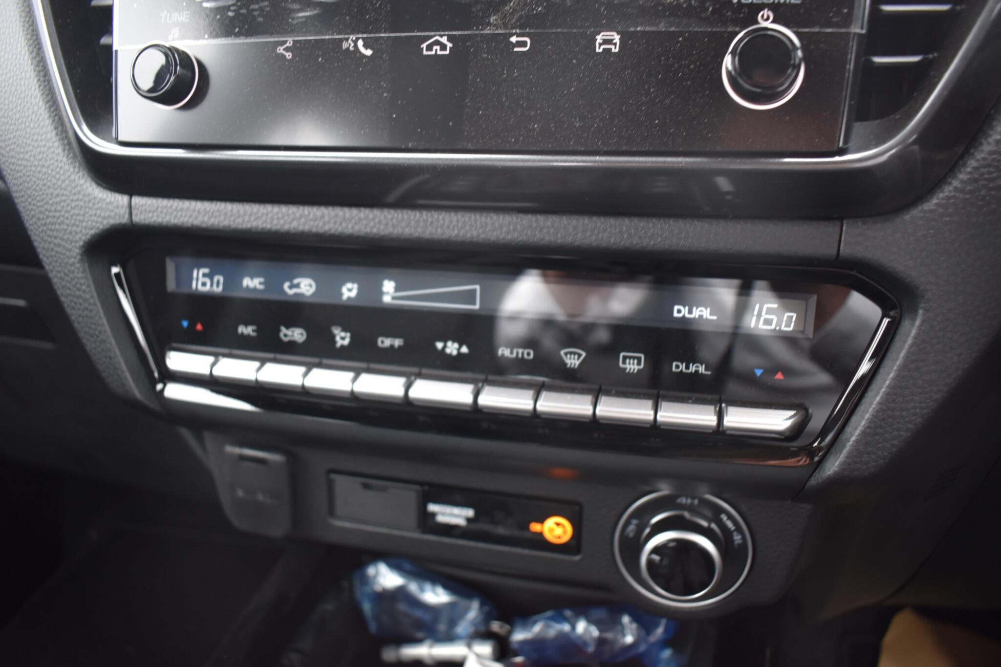 D-Max - 1.9 TD V-Cross Auto 4WD Euro 6 (s/s) 4dr - Image 21