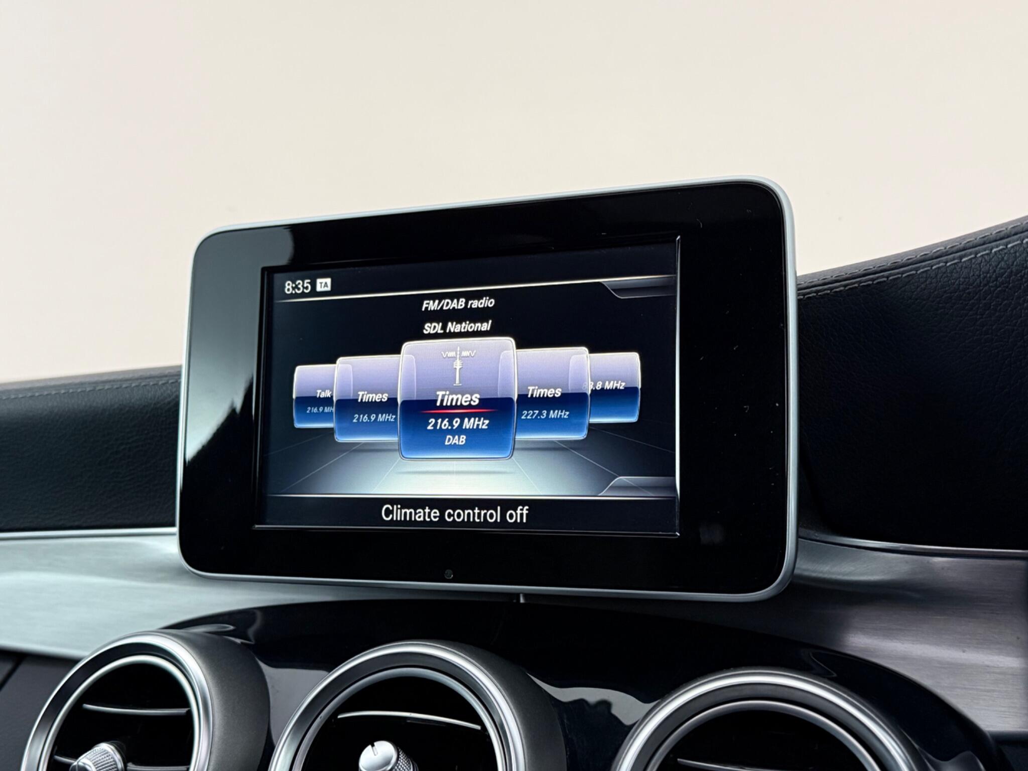 Mercedes-Benz C-Class view 22