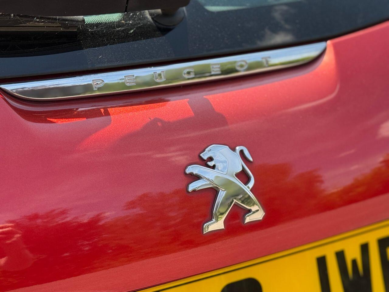 Peugeot 208 view 42