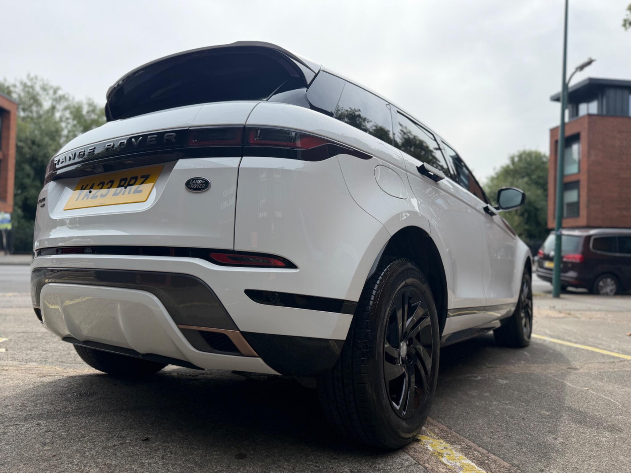 Land Rover Range Rover Evoque view 18