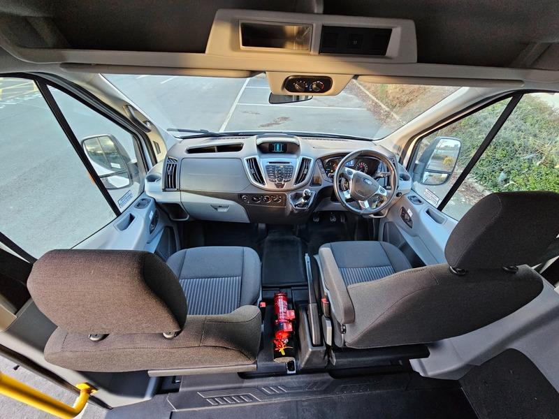 2018 Ford Transit 2.2 TDCi 460 HDT Trend Minibus 5dr Diesel Manual L4 H3 (18 seats) (196 g/km, 123 bhp) • 9,875 miles image 17