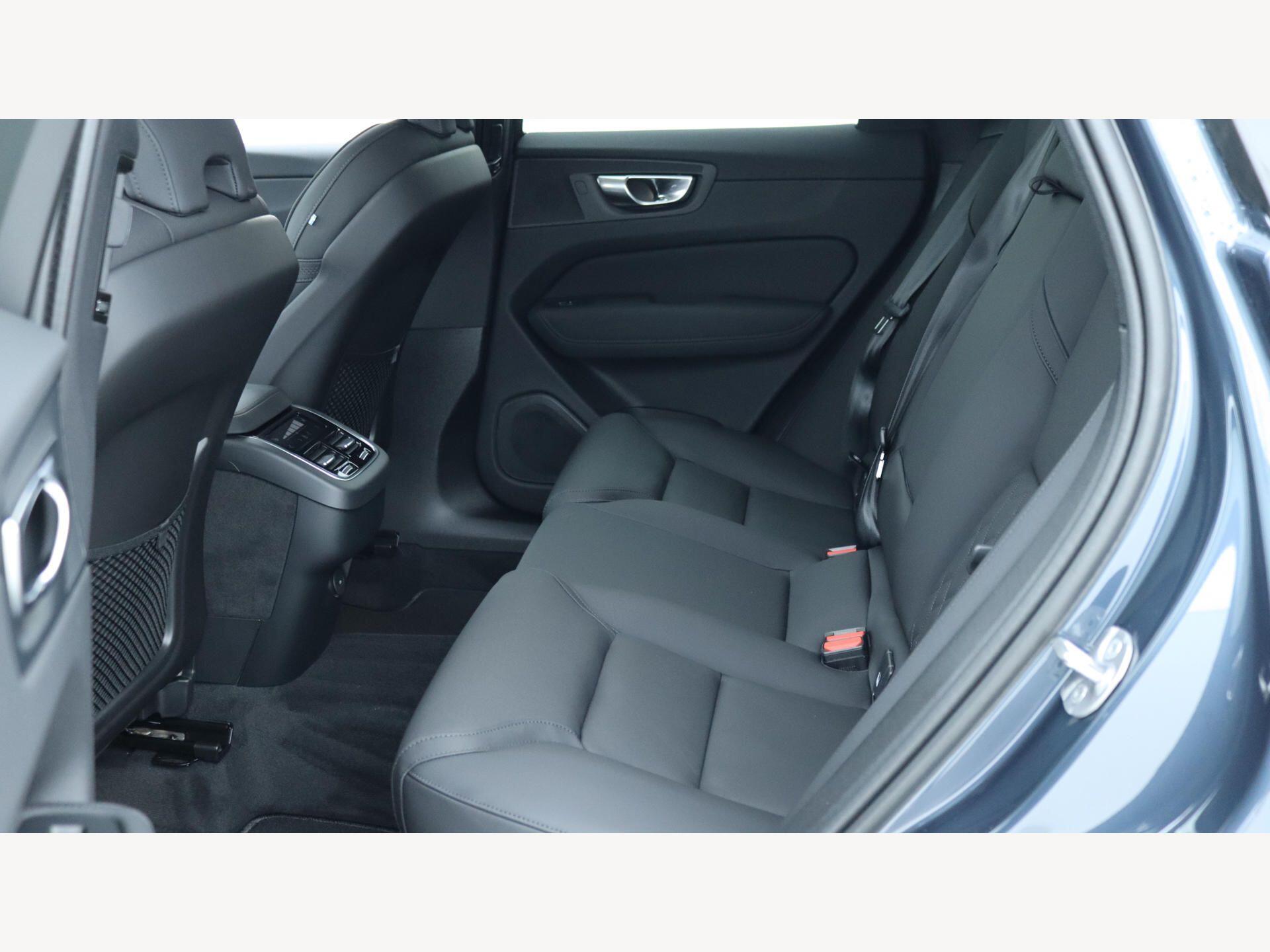 Volvo XC60 view 31
