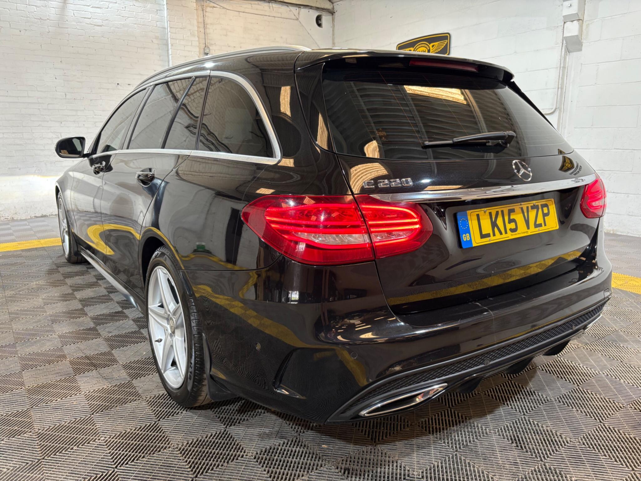 Mercedes-Benz C Class view 2