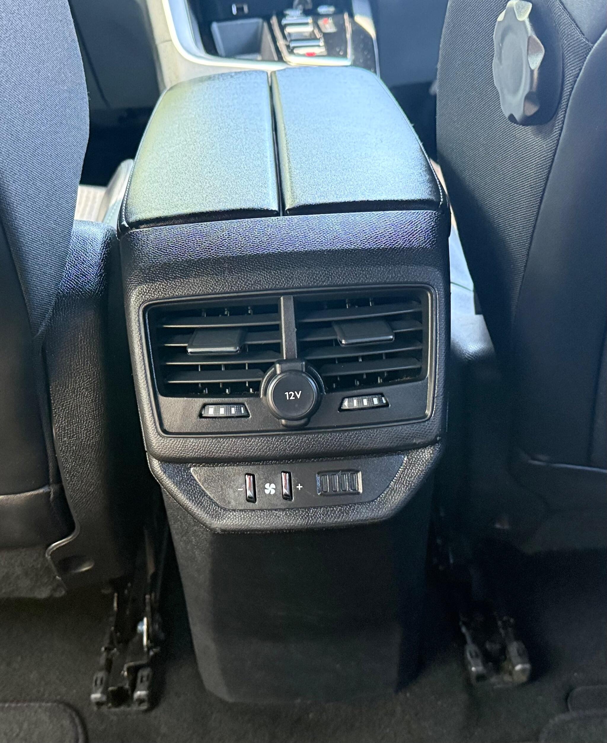 Peugeot 5008 view 30