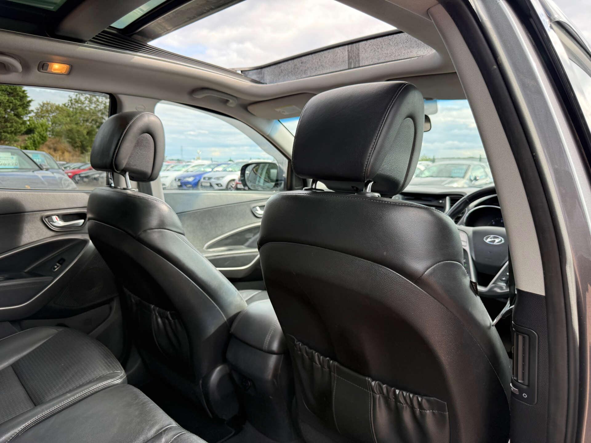 Hyundai Santa FE view 63
