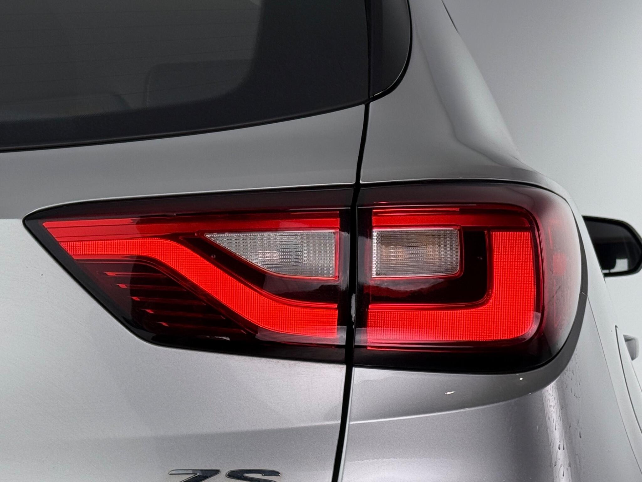 MG ZS view 6