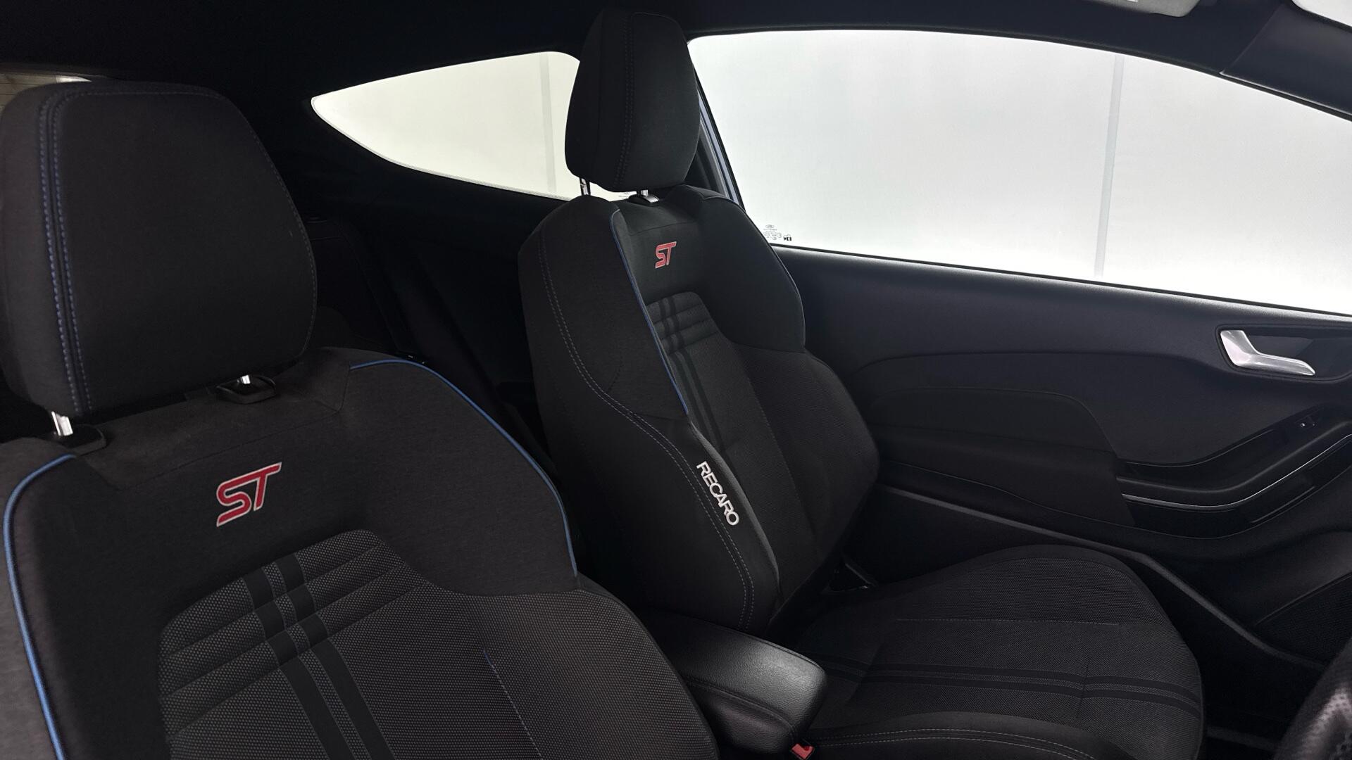 Ford Fiesta view 16