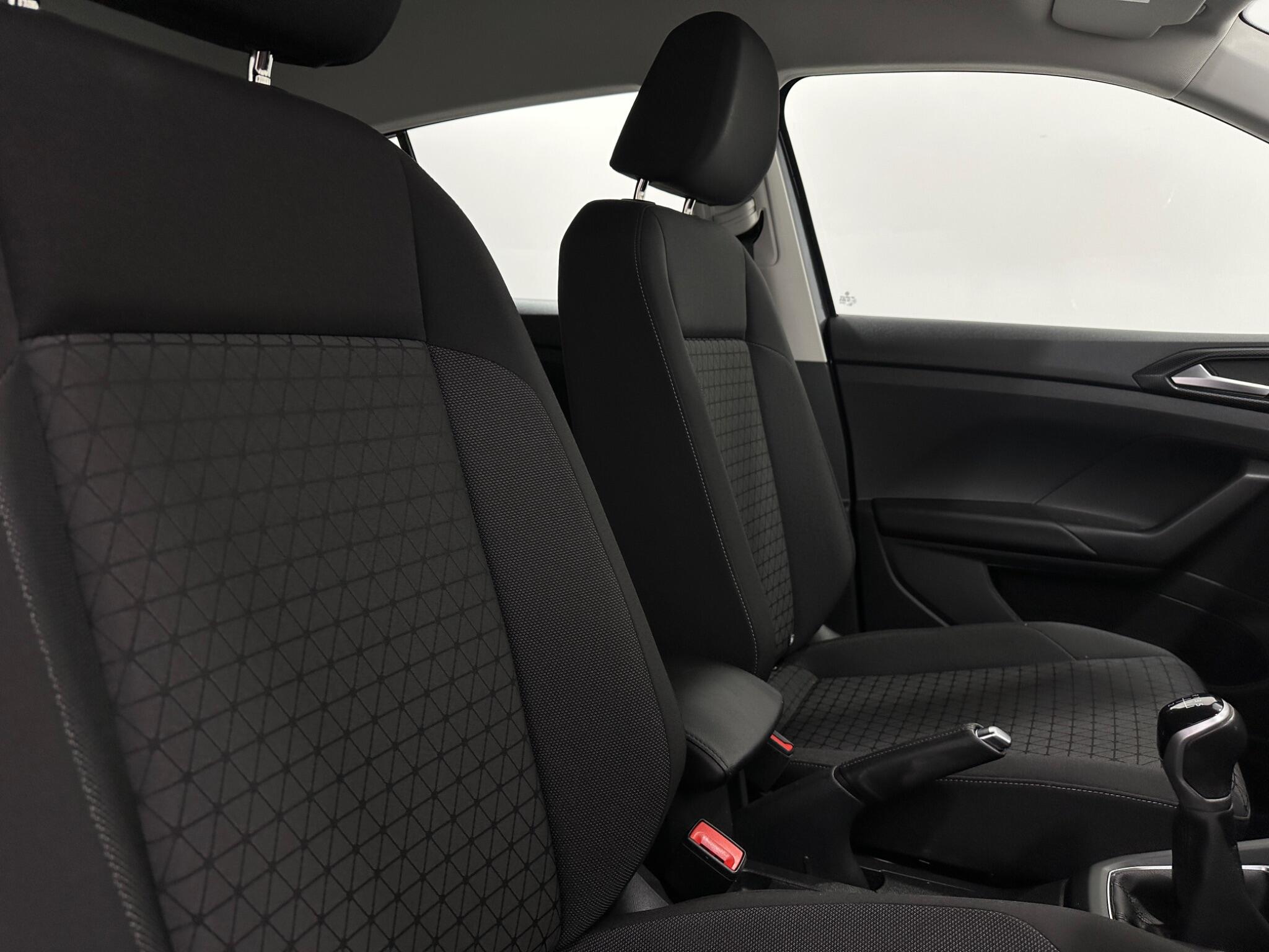 Volkswagen T-Cross view 30