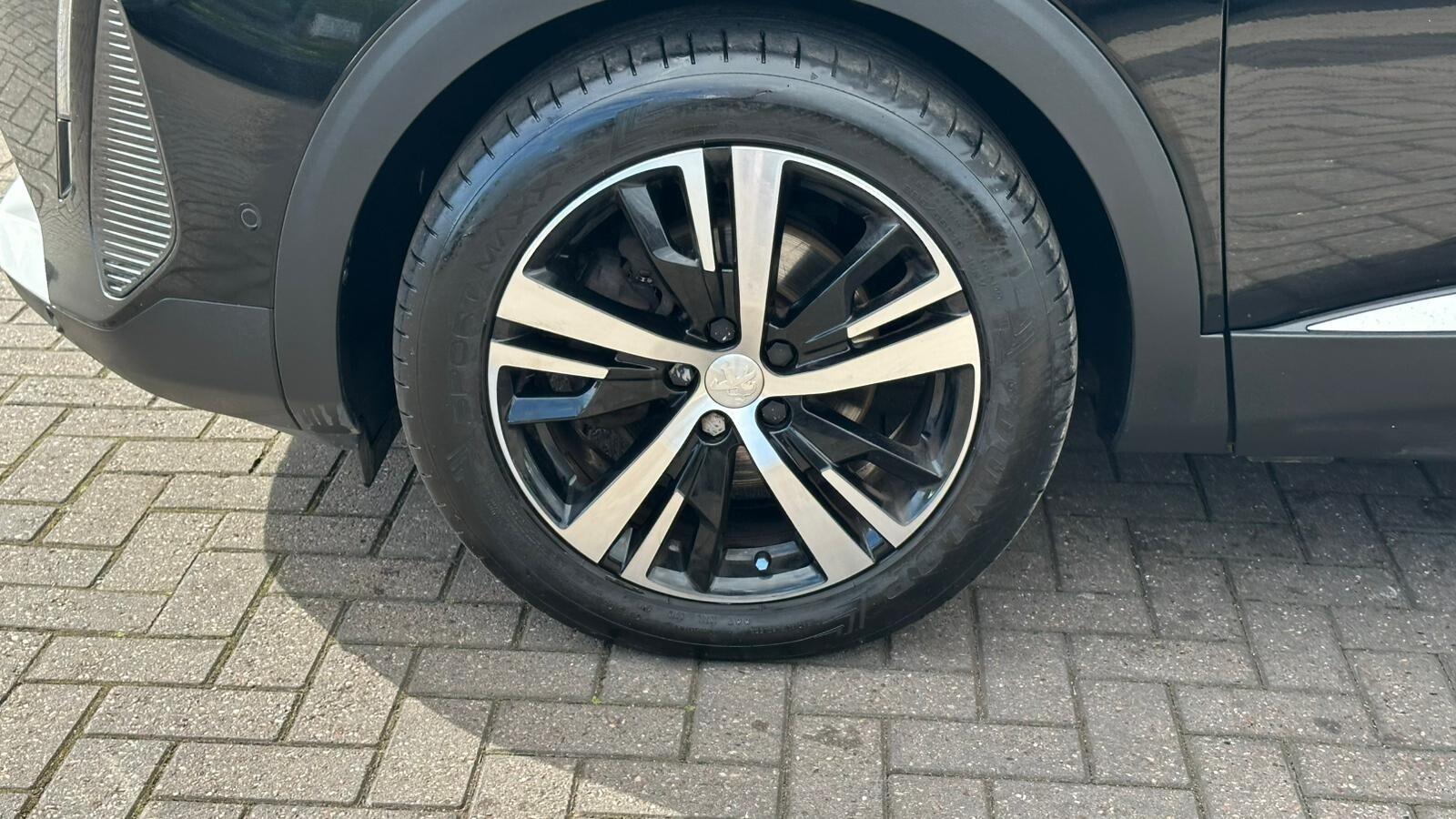 Peugeot 5008 view 10