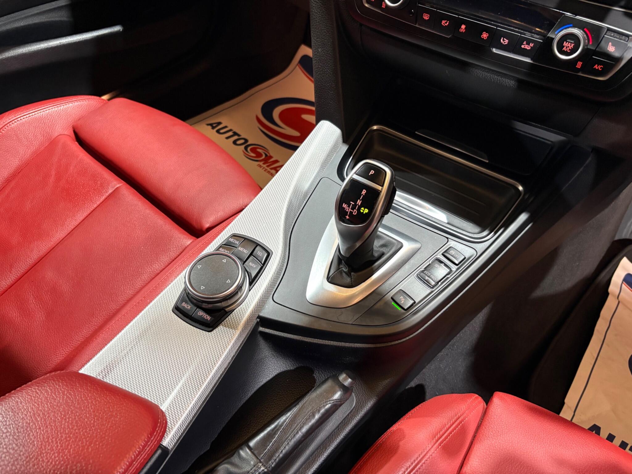 BMW 3 Series view 7