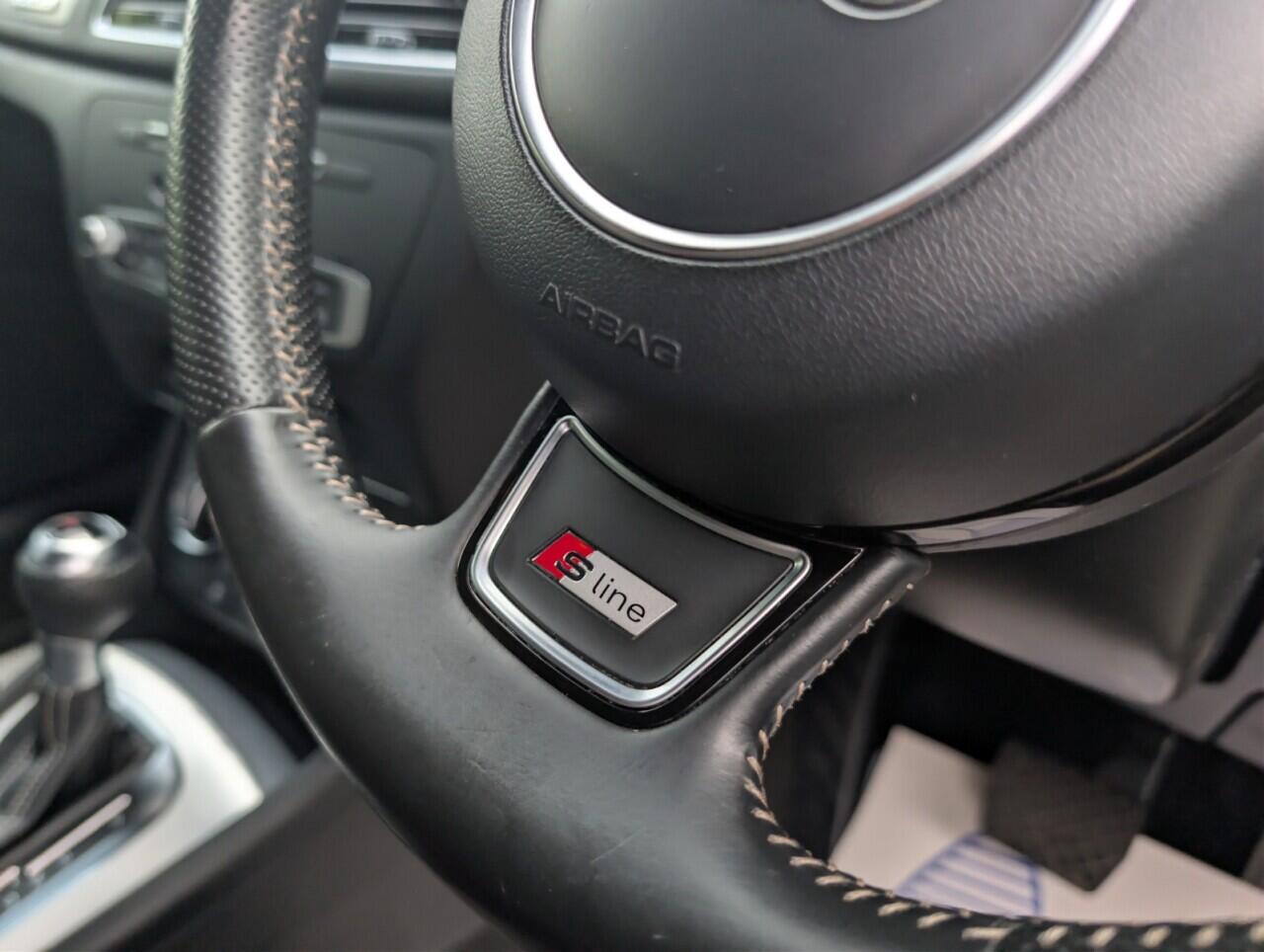 Audi Q3 view 25