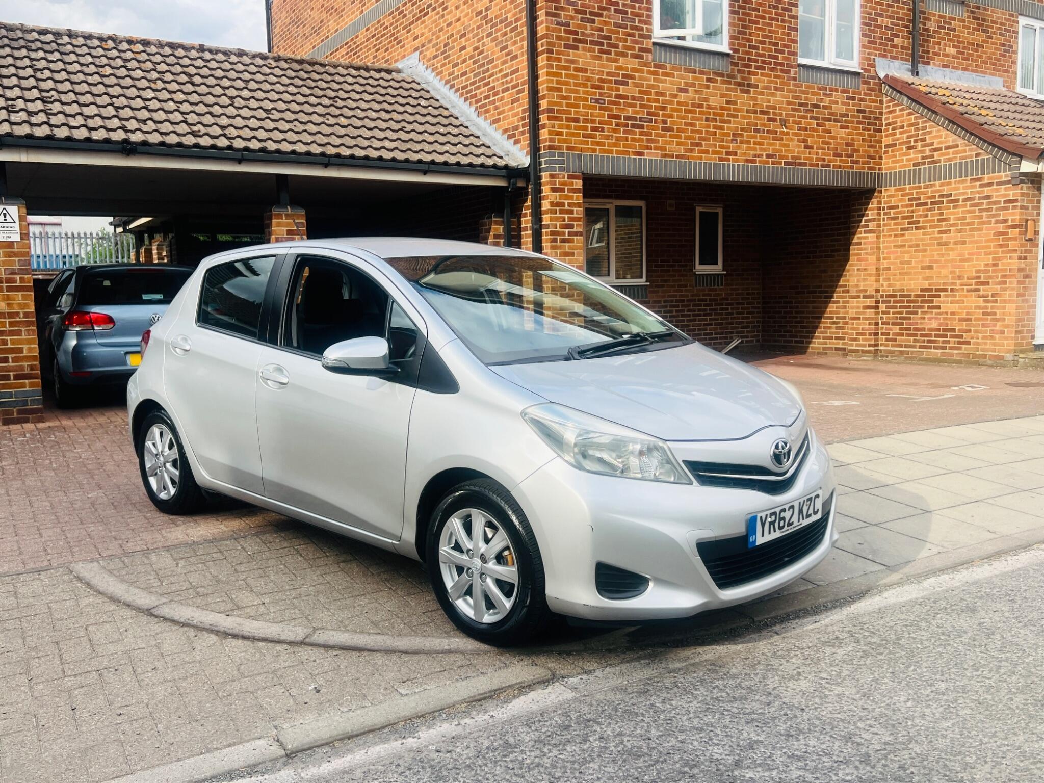 Toyota Yaris view 7