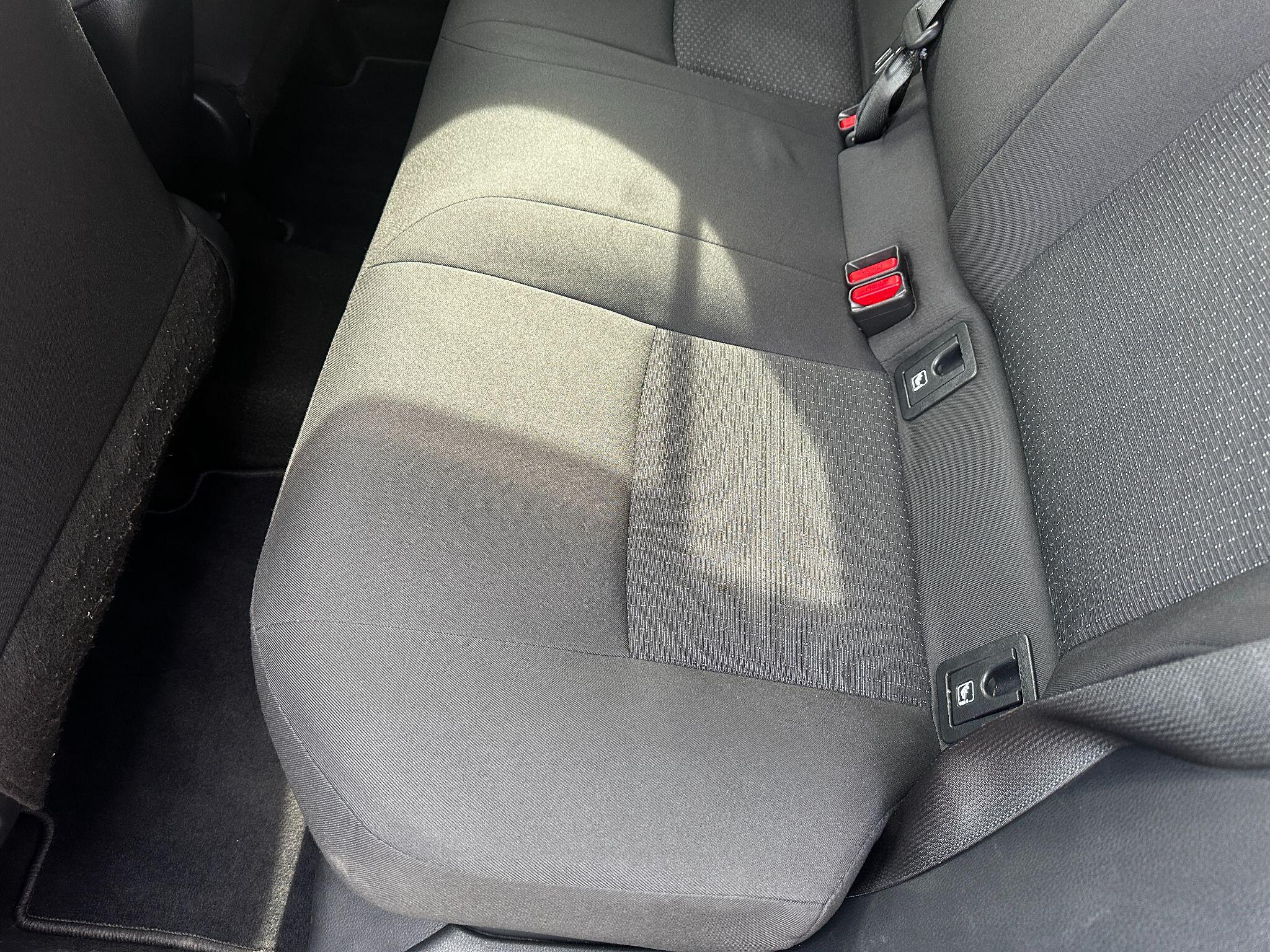 Toyota C-HR view 34