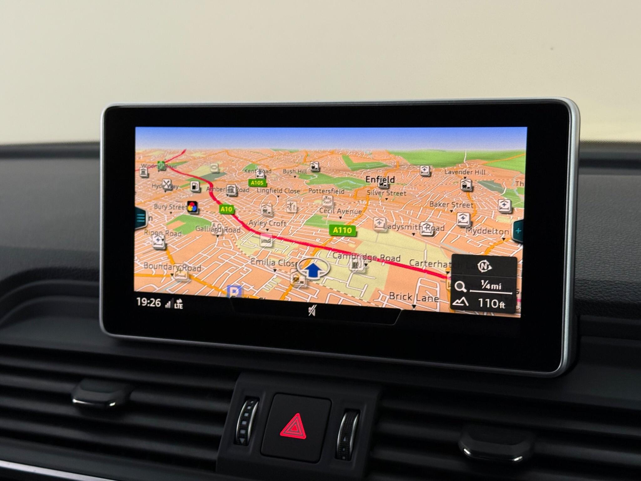 Audi Q5 view 24