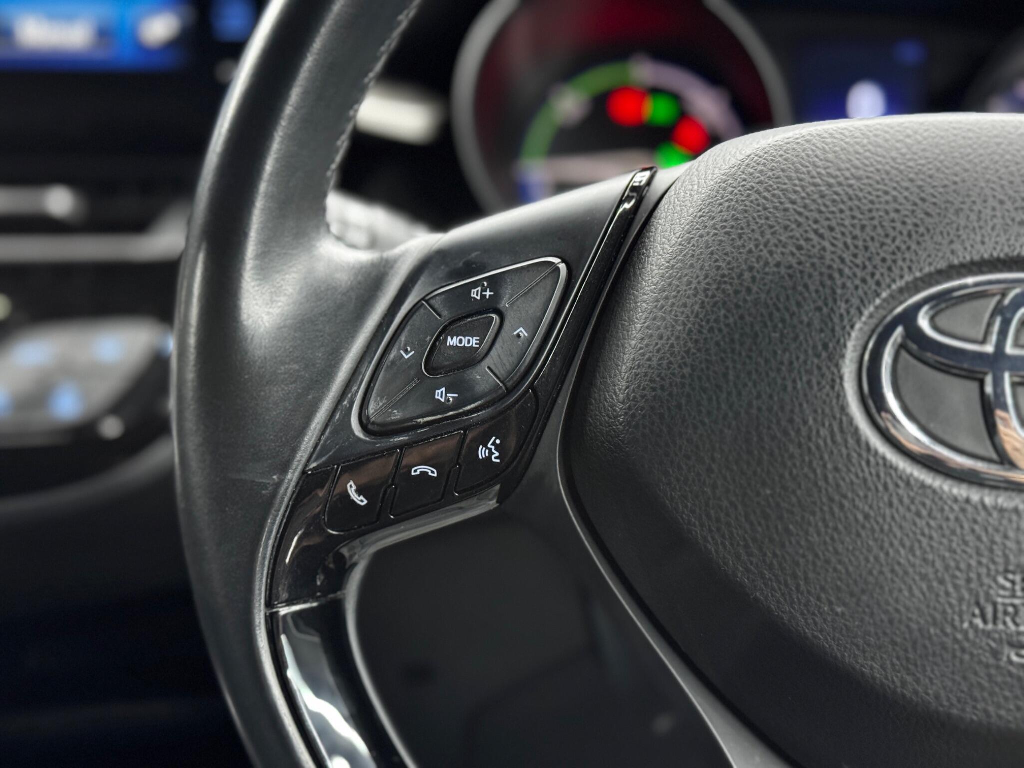Toyota C-HR view 20