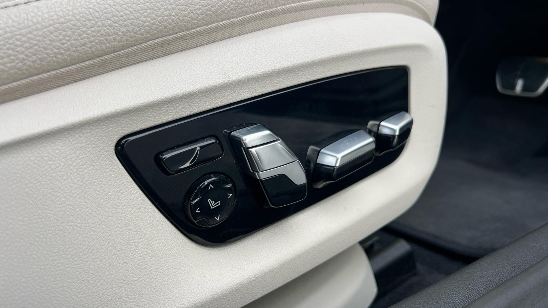 BMW 5 Series view 33