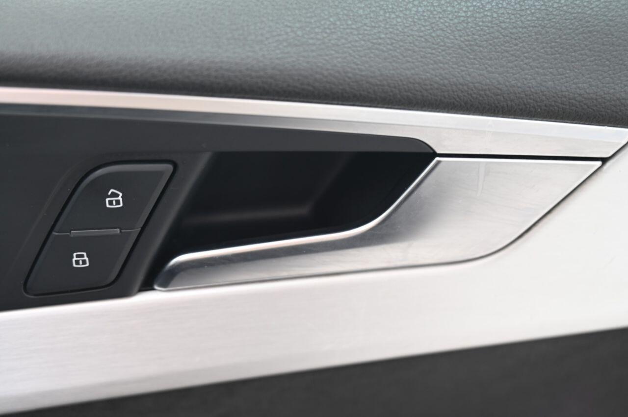 Audi S5 view 39