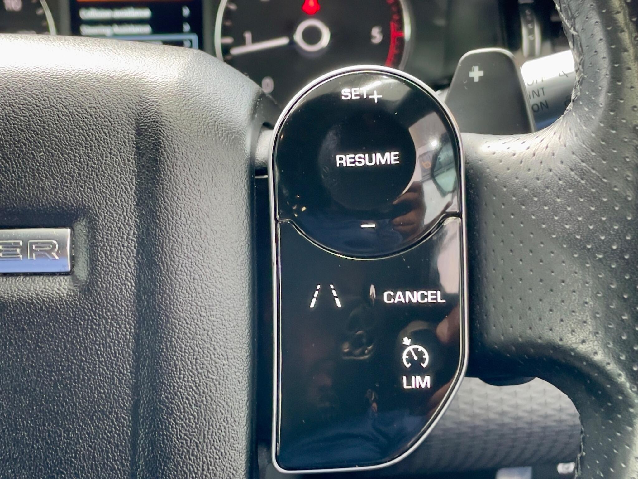 Land Rover Range Rover Evoque view 52