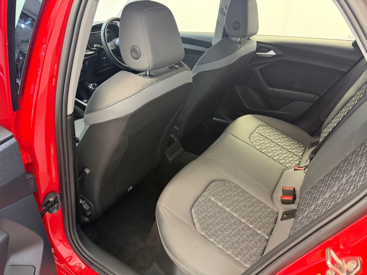 Audi A1 view 64
