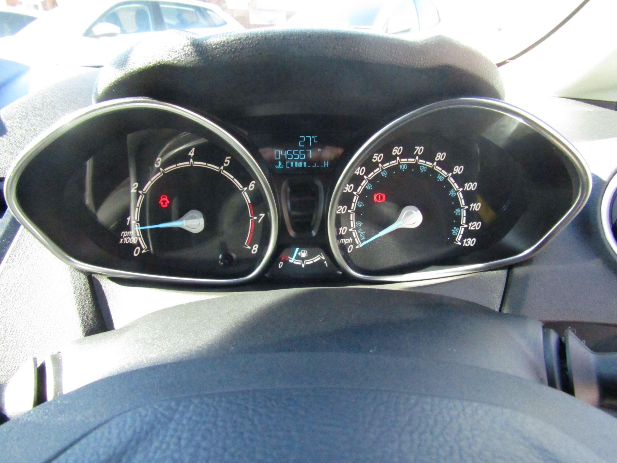 Ford Fiesta view 23