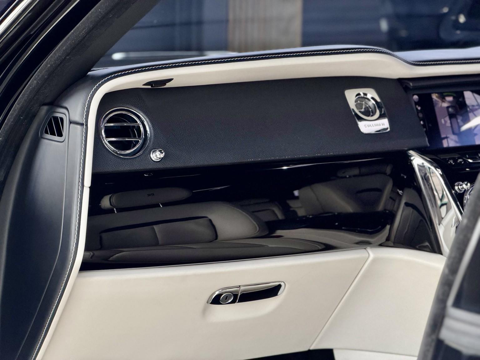 Rolls-Royce Cullinan view 55