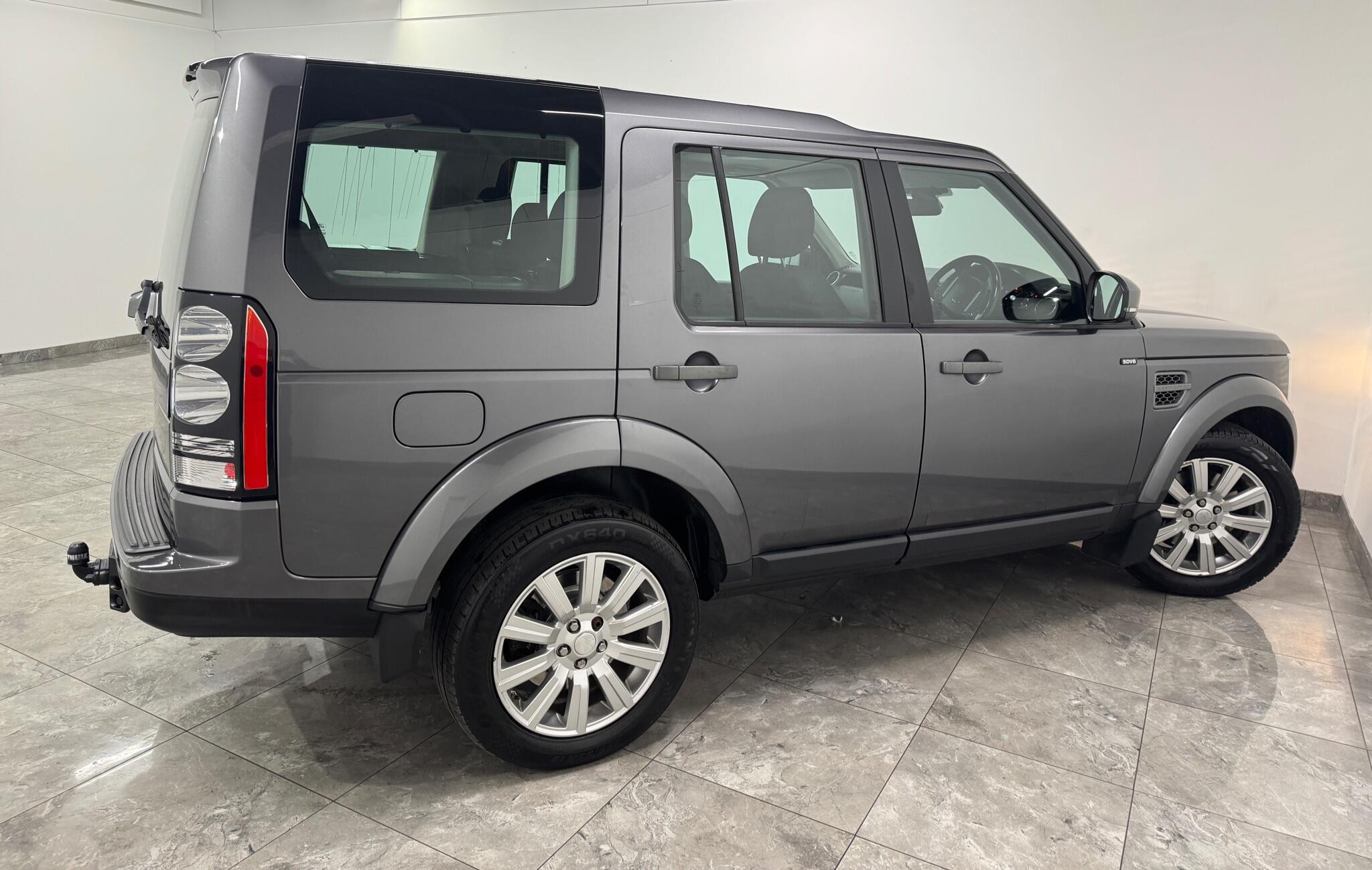 Land Rover Discovery view 8