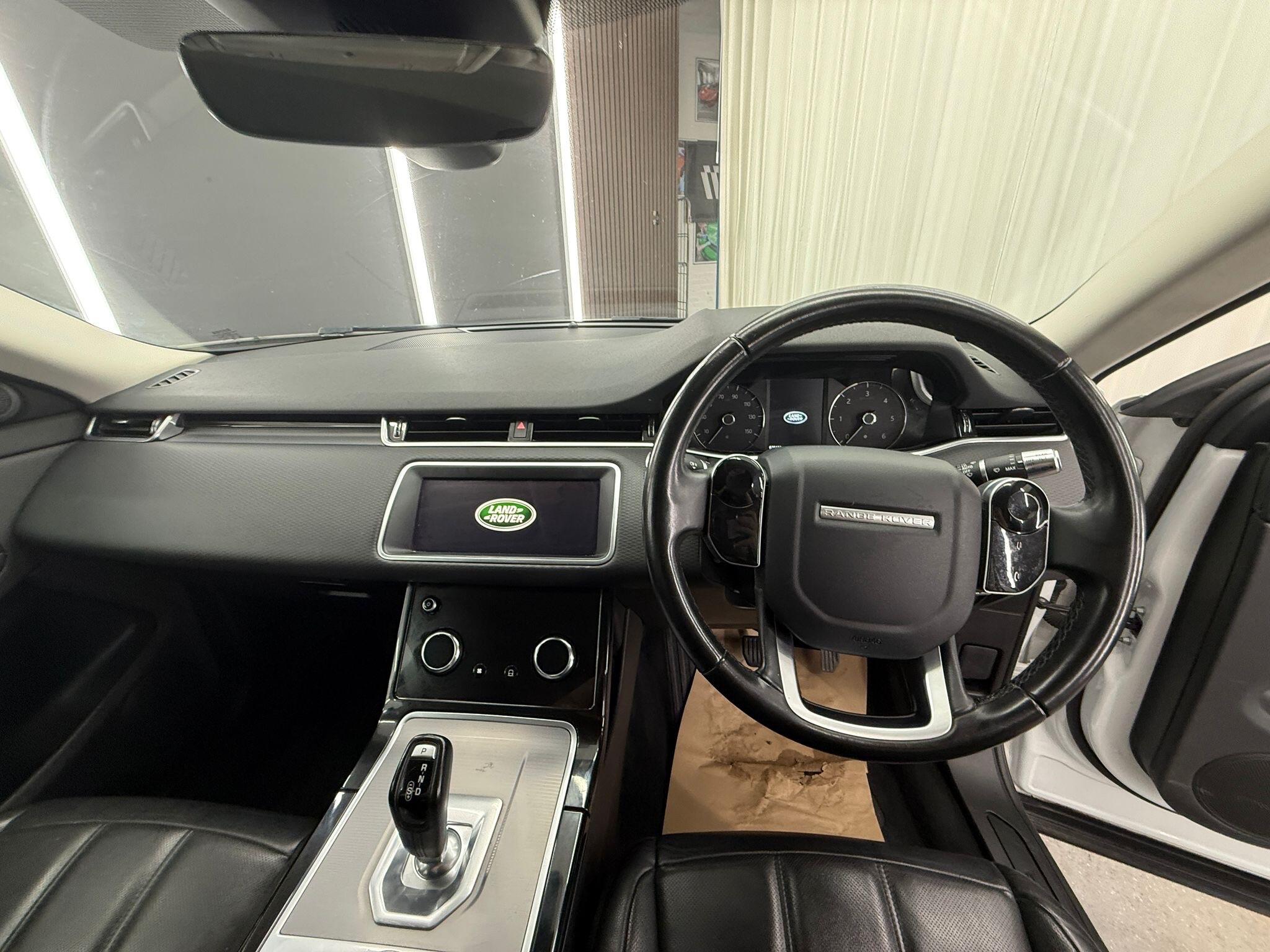 Land Rover Range Rover Evoque view 31
