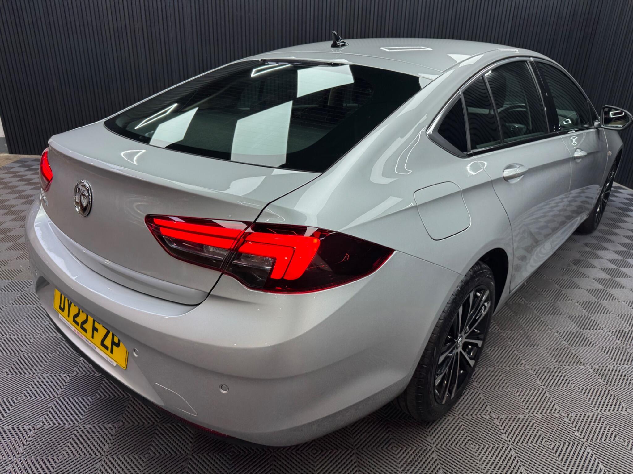 Vauxhall Insignia view 23