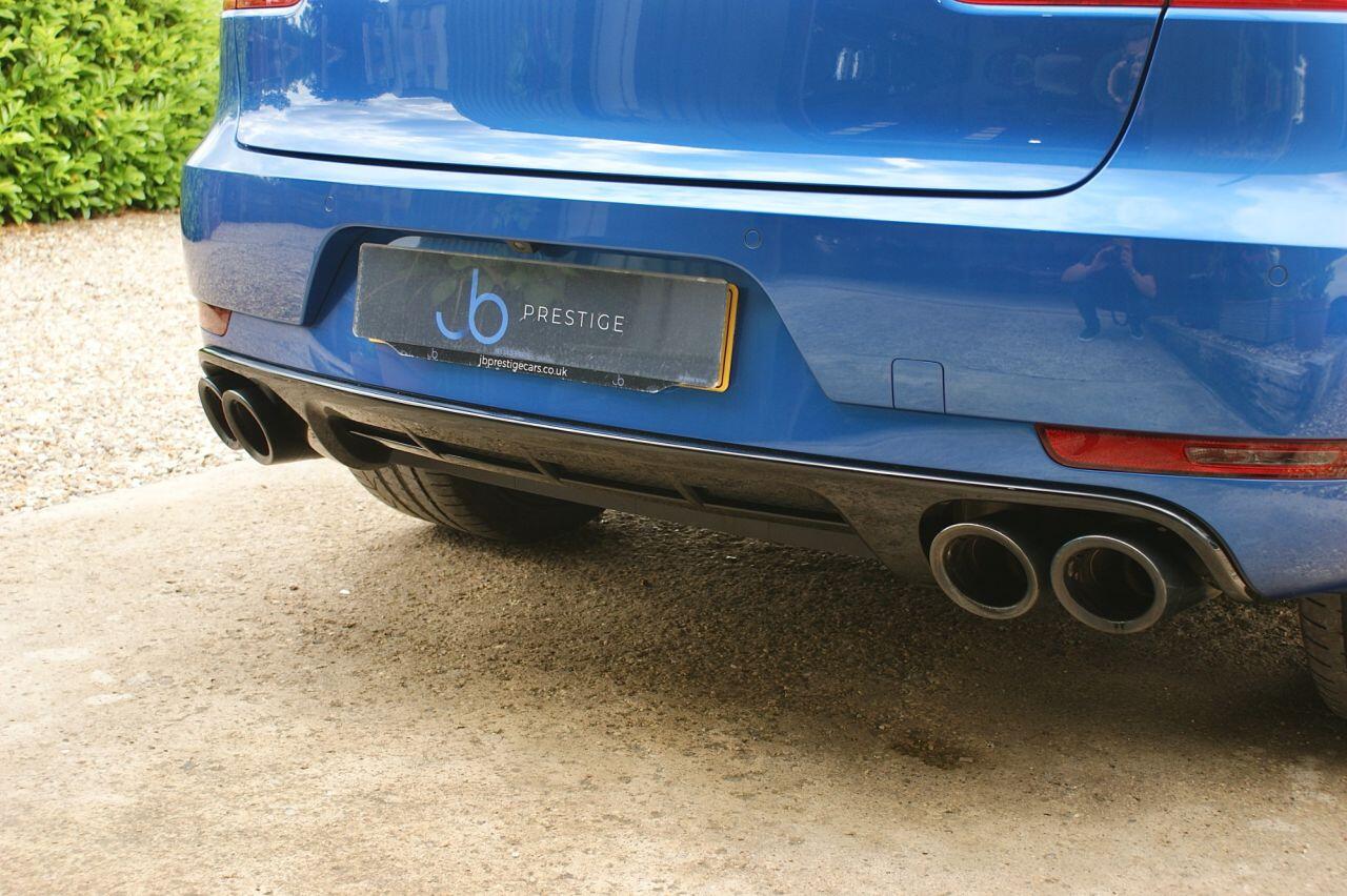 Porsche Macan view 19