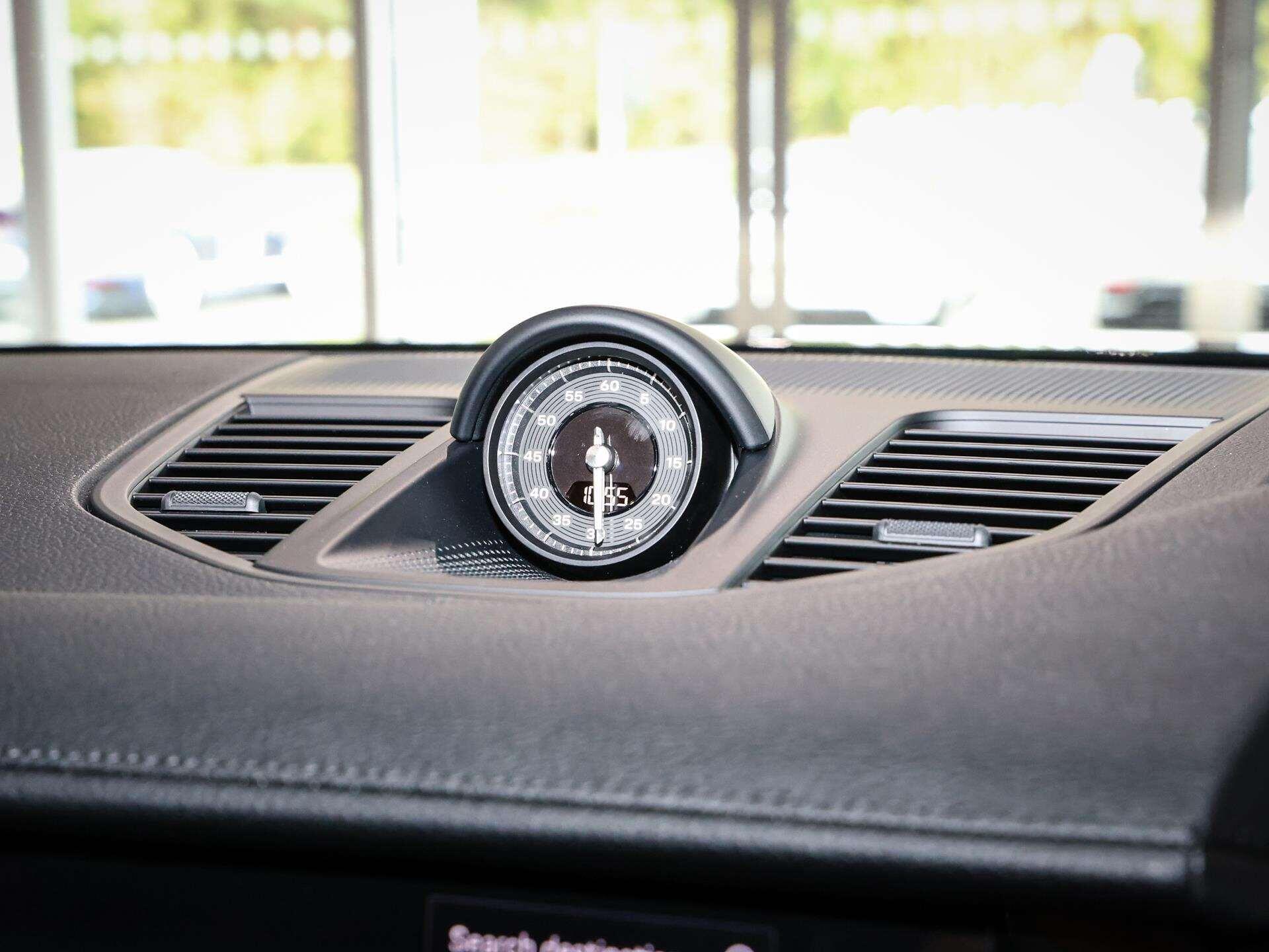Porsche Panamera view 19