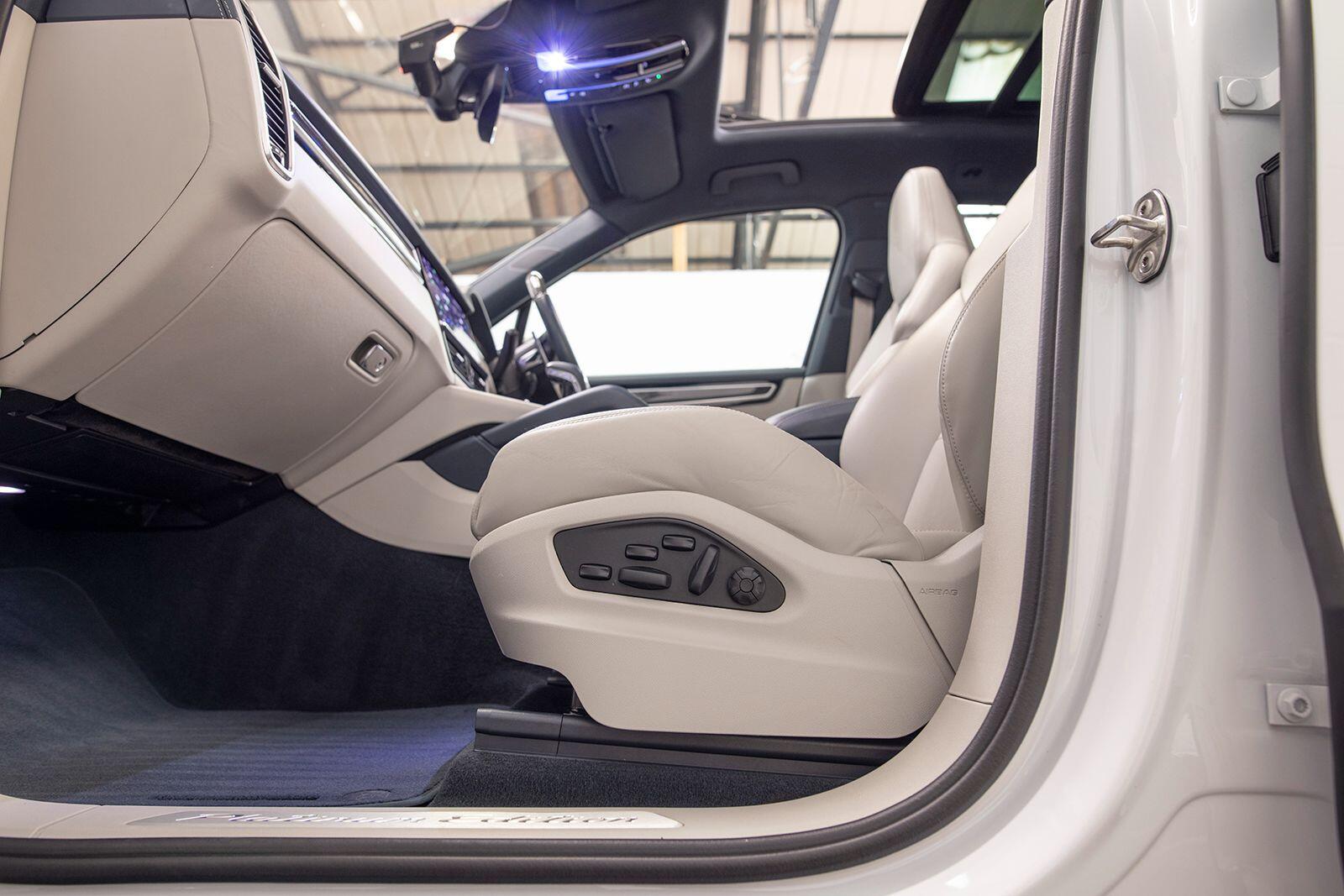 Porsche Cayenne view 69