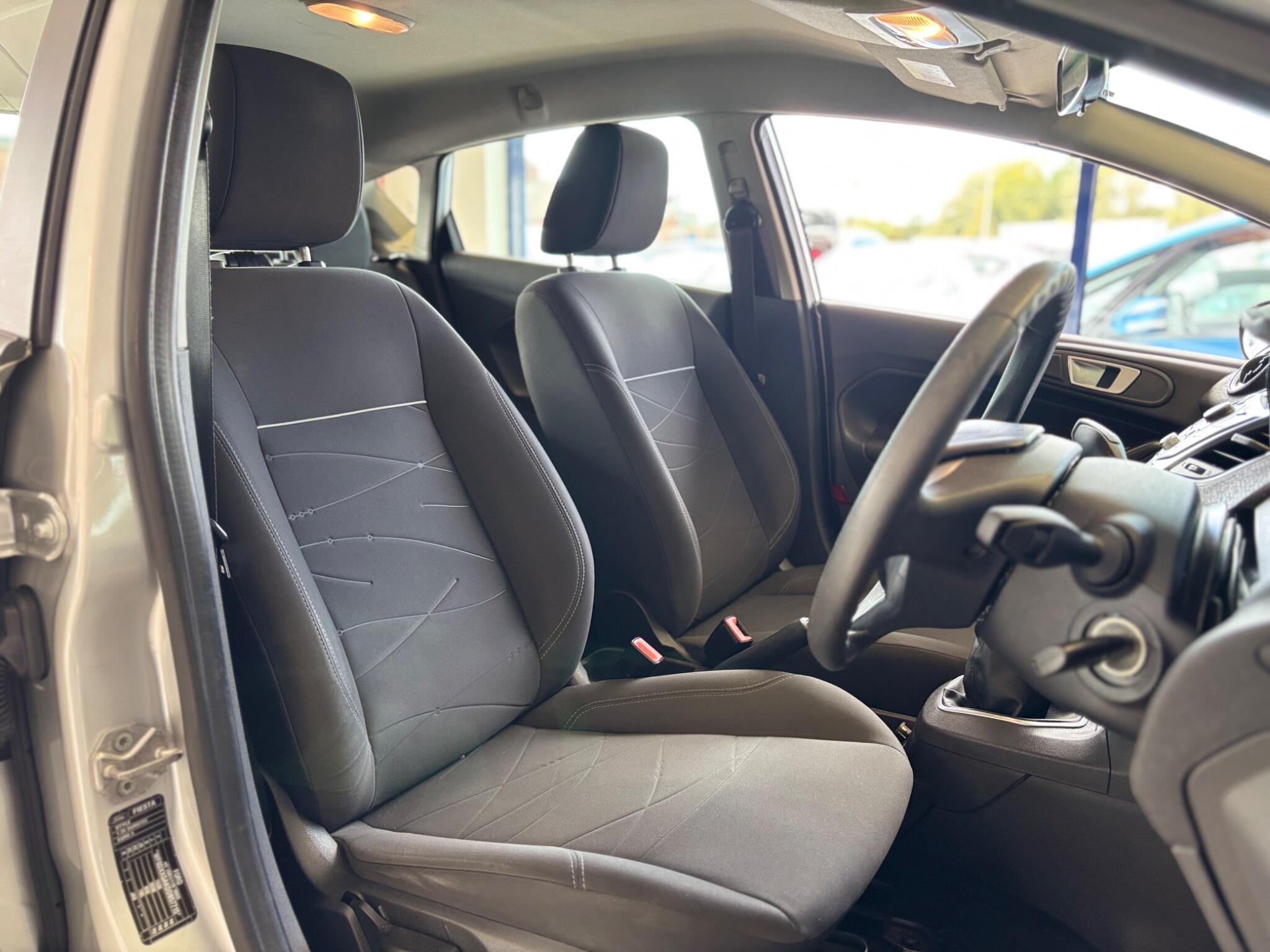 Ford Fiesta view 11