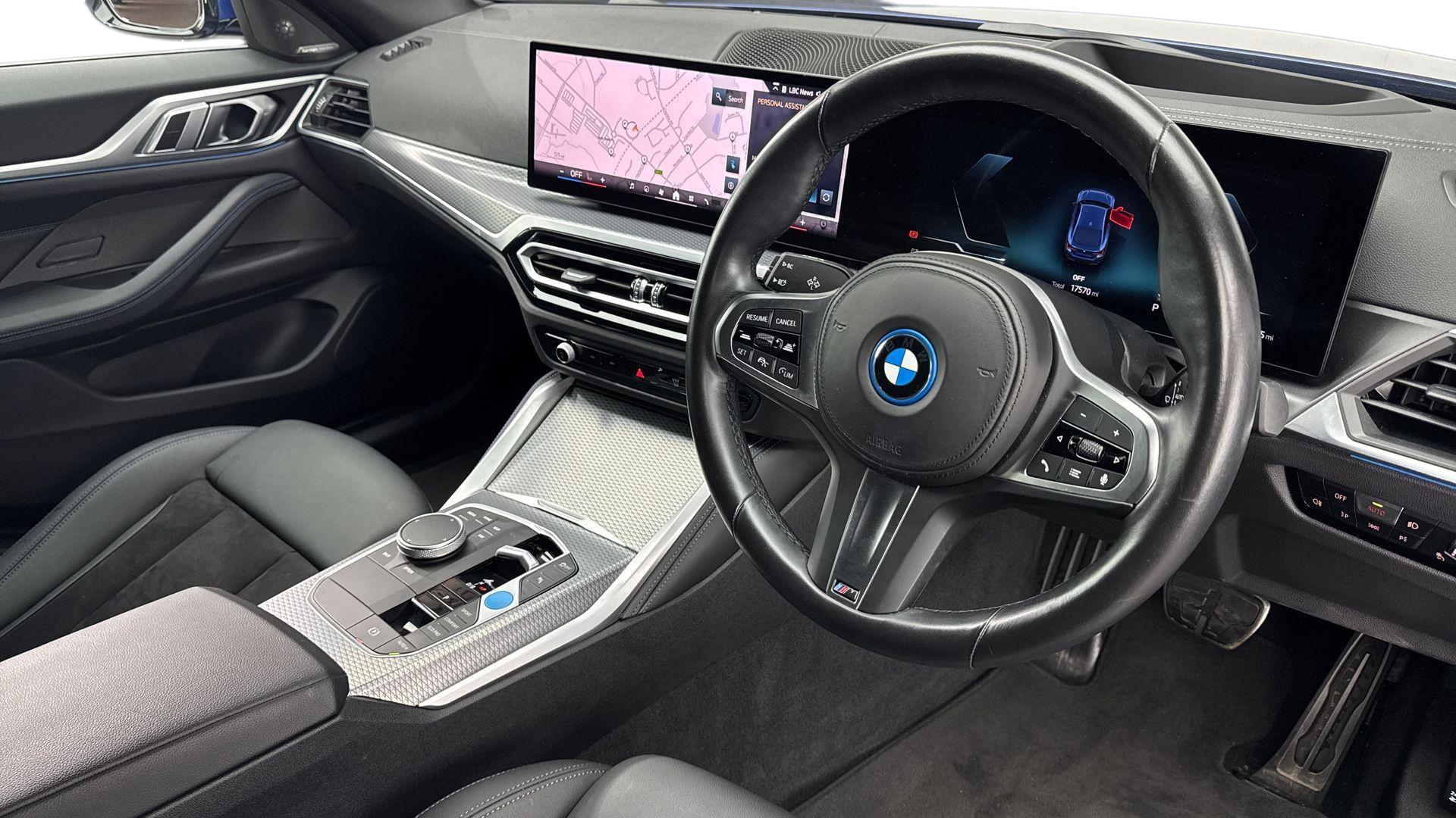 BMW i4 view 6