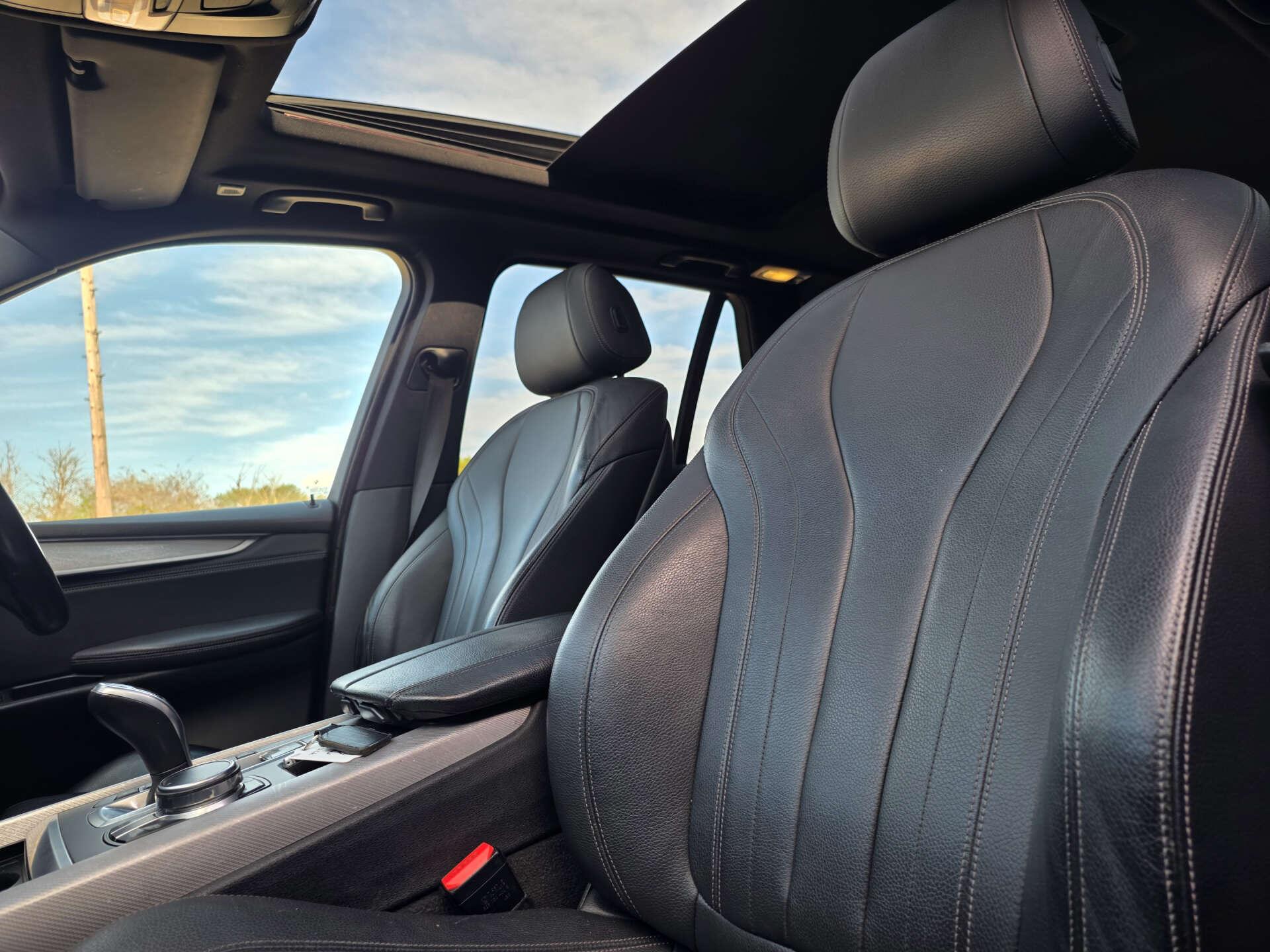 BMW X5 view 18
